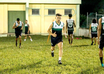 “Me pone contento ser el primer misionero en el fútbol de Bélice”