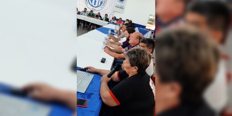 RESPALDO. Los sindicatos que forman la CGT Misiones ratificaron el apoyo a la medida de fuerza de mañana.