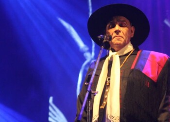 Festival de Verano: el Chaqueño Palavecino deleitó a Posadas con sus clásicos y nuevos éxitos