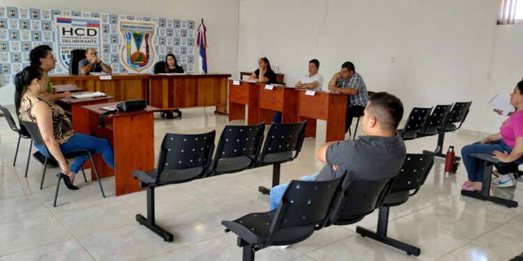 MAYORÍA SIMPLE. Cuatro de los siete concejales aprobaron la medida, tres afines a Aquino y uno de Juntos.