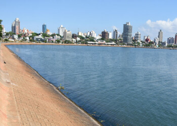 Posadas: hallan el cadáver de un hombre flotando el río Paraná