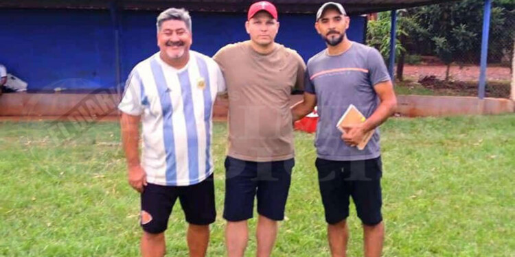 CUERPO TÉCNICO. Samudio (DT), Ruiz (PF) y Giménez, entrenador de arqueros.