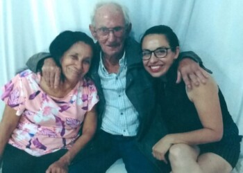 “Nunca sabré qué cosas dejaron de comprar  para que pueda ir en colectivo al colegio”