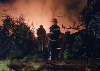 Incendio consumió por completo una vivienda en Oberá