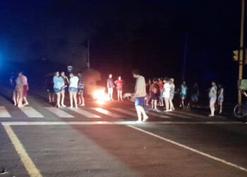 Garupá: protesta de vecinos por falta de luz y agua