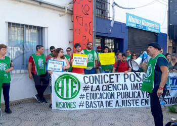 Trabajadores del CONICET y miembros de ATE se manifestaron en Posadas