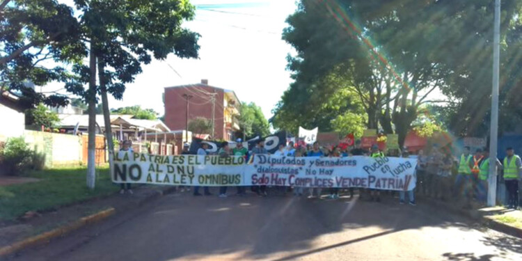 Movilización en San Pedro. (Foto: #PeriodistasDeMisiones)