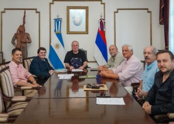 Forestales y tabacaleros llevaron sus preocupaciones al gobernador Passalacqua