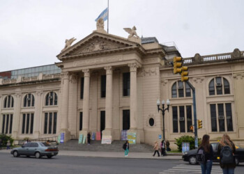 Universidades públicas nacionales advierten un retraso en el pago de salarios