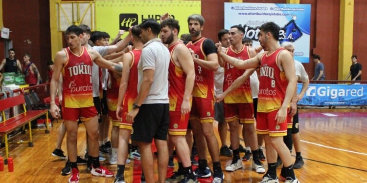 CONFIANZA. El equipo misionero se mentaliza en hacer un buen campeonato.