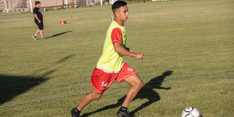 PRÁCTICA. Gonzalo Melgarejo se entrena con el equipo bonaerense (Facebook Independiente)