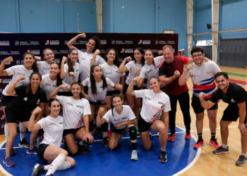 Brujas Vóley sale a la cancha en Santa Fe