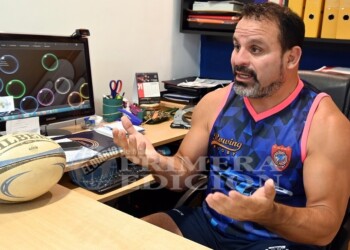 “Trabajamos para que tengan la cabeza de un jugador profesional”