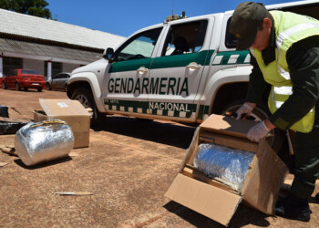 Gendarmería detuvo a dos hombres cuando estaban por recibir encomiendas con marihuana
