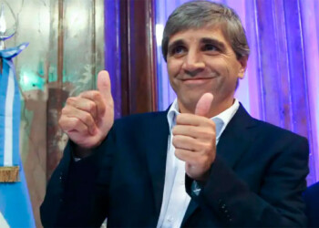 “Tenga la dignidad de permanecer callada”, la contundente respuesta de Caputo a Cristina Kirchner