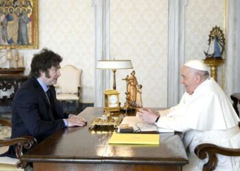 Javier Milei y el papa Francisco se reunieron durante más de una hora en el Vaticano