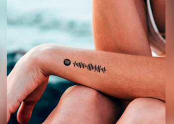 El motivo por el que no deberían tatuarse códigos de Spotify