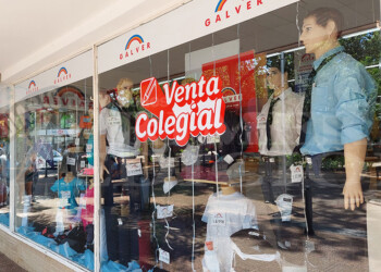 Para este ciclo lectivo, un uniforme escolar completo cuesta entre 80 mil y 120 mil pesos