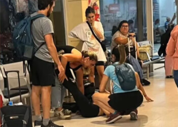 Avión de Aerolíneas Argentinas debió aterrizar de emergencia por problemas de presurización de la cabina