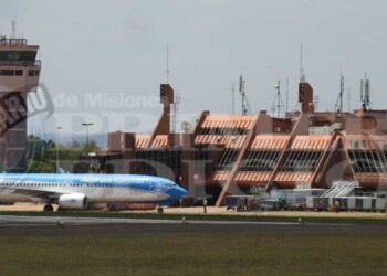 Ya rige el paro de aeronáuticos en todo el país: cómo funcionan los aeropuertos de Misiones