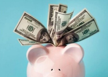 Dólar: ahorristas venden cada vez más divisas para “zafar del ajuste”