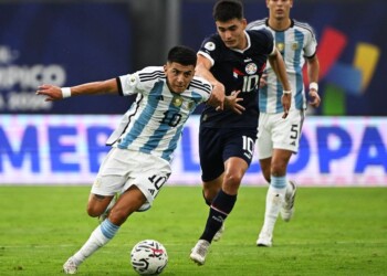 La sub 23 de Argentina empató agónicamente con Paraguay pero mantiene las esperanzas de clasificación