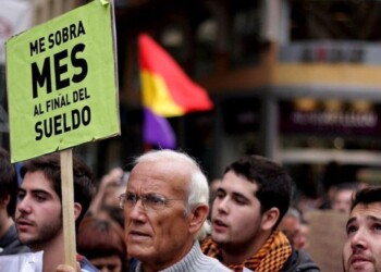 Los aumentos que llegan en marzo: nafta, prepagas, luz y otros rubros