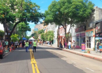 Manifestantes cortaron la calle Junín en Posadas
