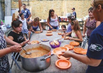 Comedores barriales: “No hay para repartir y la gente cada vez necesita más”