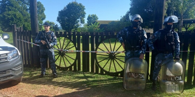 LUGAR. La casaquinta está situada en el lote 38 a metros de la exruta 14 cerca del ingreso a Aristóbulo del Valle.