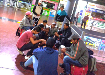 Estafaron a más de 30 misioneros con el cuento de la cosecha de uva en Mendoza