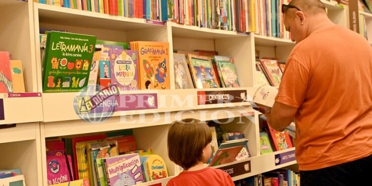 VACACIONES. La temporada de verano es la más esperada por los flamantes lectores para comprar y disfrutar de sus libros.