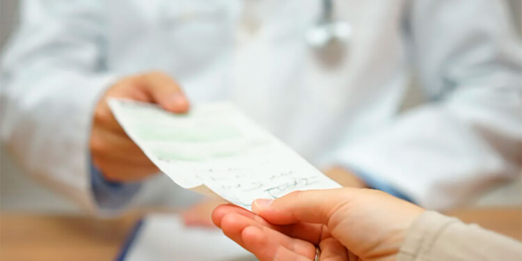 La Resolución 3934/2024, restringe la posibilidad de que las recetas y órdenes en los planes cerrados puedan ser realizadas por cualquier profesional.