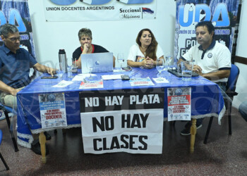 El paro docente del lunes será sin asistencia a los lugares de trabajo