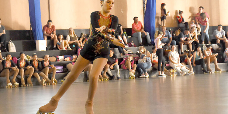A LA PISTA. Patinadoras misioneras competirán en el primer provincial del año.