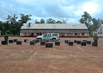 Gendarmería secuestró 62 mil paquetes de cigarrillos apócrifos enviados desde Iguazú