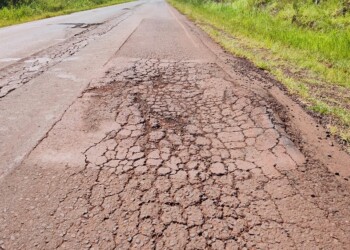 Piden mejoras sobre la destruida ruta provincial 13