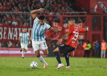 Independiente empató como local, complicó su clasificación y el equipo se fue silbado