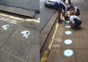 Vestigios del 24M: en Posadas taparon los pañuelos blancos pintados con escarapelas