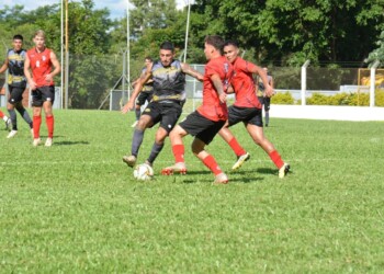 Crucero goleó a Guaraní en un partido amistoso