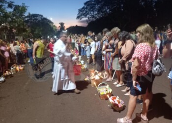 Una multitud participó de la bendición de alimentos en Apóstoles