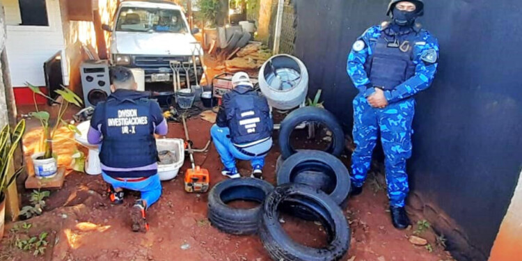 OPERATIVOS. En los allanamientos participaron efectivos de la Unidad Regional X, supervisados por el juez de Instrucción 2, Juan Manuel Monte.