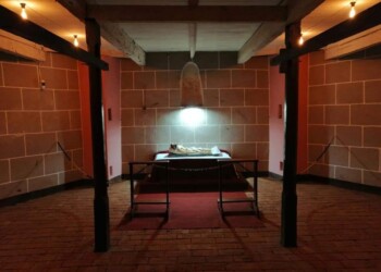 Reabrieron la cripta de la iglesia San Antonio de Azara por la Semana Santa