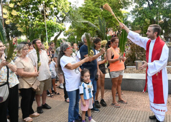 La esperanza y el amor a Dios movilizaron a los posadeños en el Domingo de Ramos