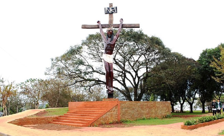 Semana Santa en Jardín América: “Vía Crucis viviente en los Saltos del Tabay”