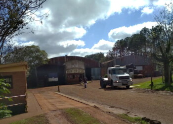 El cierre preventivo de la empresa Henter “es uno de los efectos de la paralización de la obra pública”
