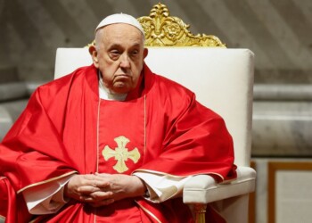 El papa Francisco no fue al Vía Crucis del Coliseo “para conservar la salud”