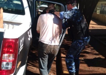 Hombre detenido por golpear e intentar electrocutar a su pareja