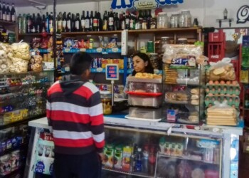Almaceneros afirman que la gente se inclina a comprar más “marcas PyME”