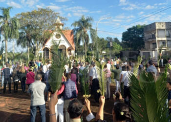 Con gran devoción y concurrencia se realizó la bendición de ramos en Apóstoles